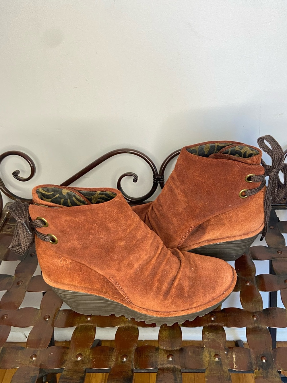 Fly London Yama ruched suede lace up ankle boots in rust - Picture 3 of 11